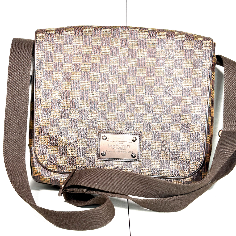 Louis Vuitton Damier Ebene Brooklyn MM Messenger Bag