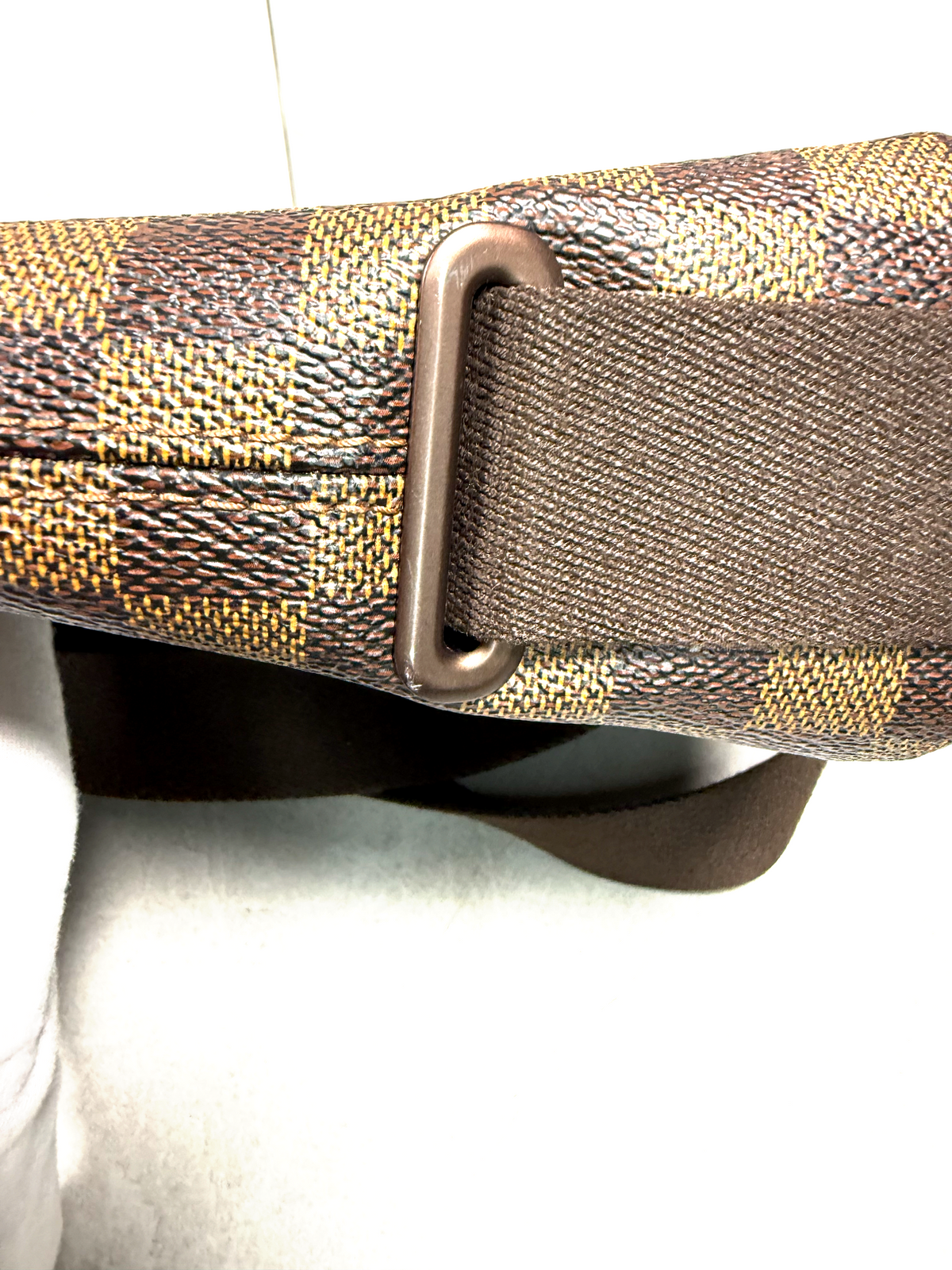 Louis Vuitton Damier Ebene Brooklyn MM Messenger Bag
