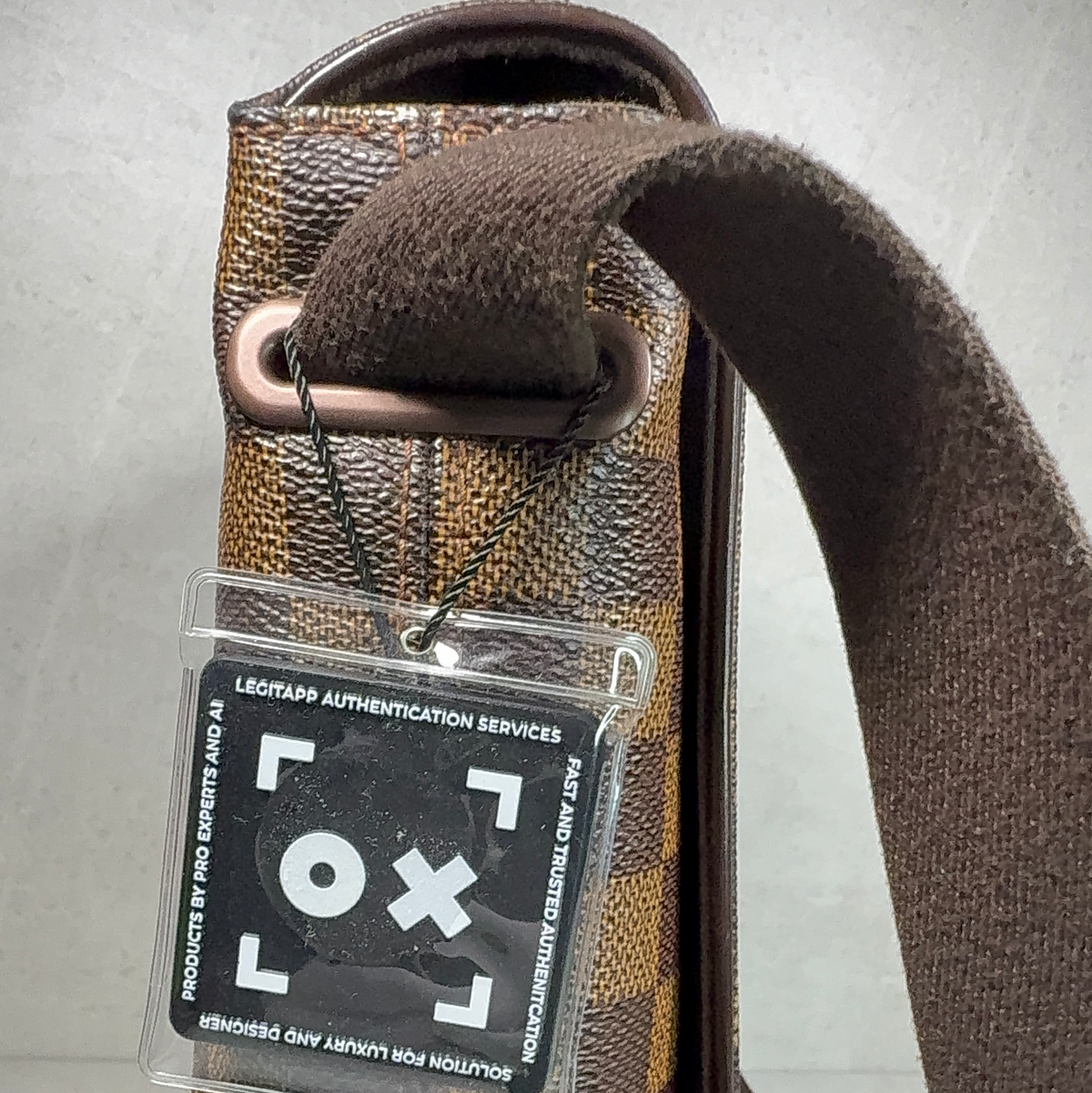 Louis Vuitton Damier Ebene Brooklyn MM Messenger Bag