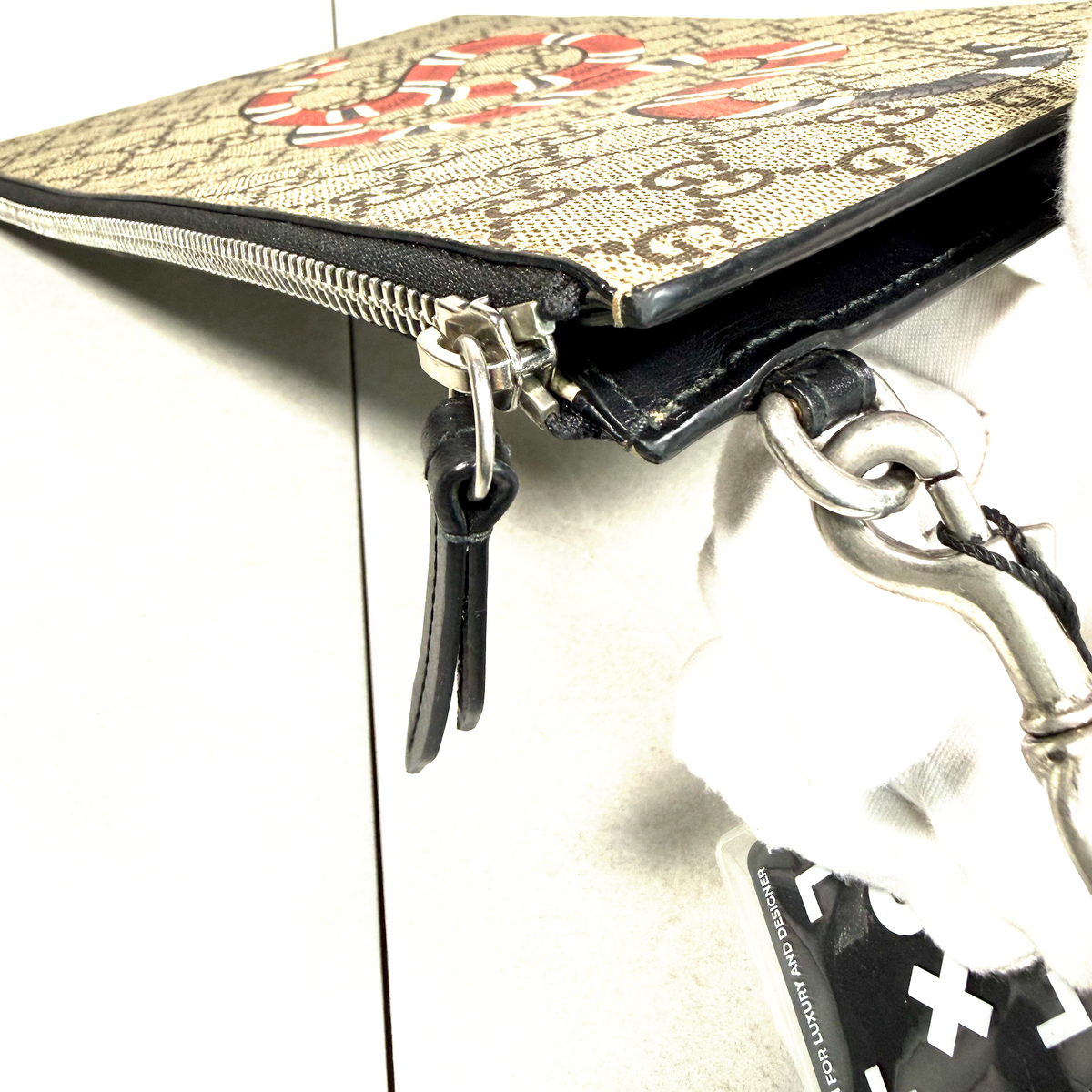 Gucci GG Supreme Kingsnake Zip Pouch / Wristlet Clutch